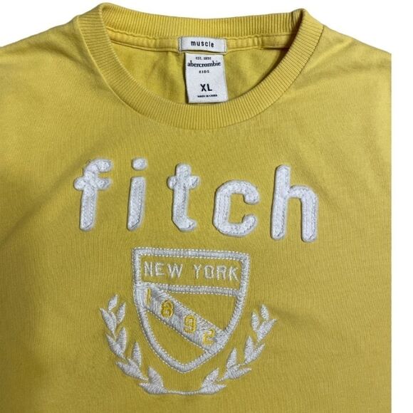 Abercrombie and Fitch yellow logo T-shirt size Boy Large - Picture 2 of 5